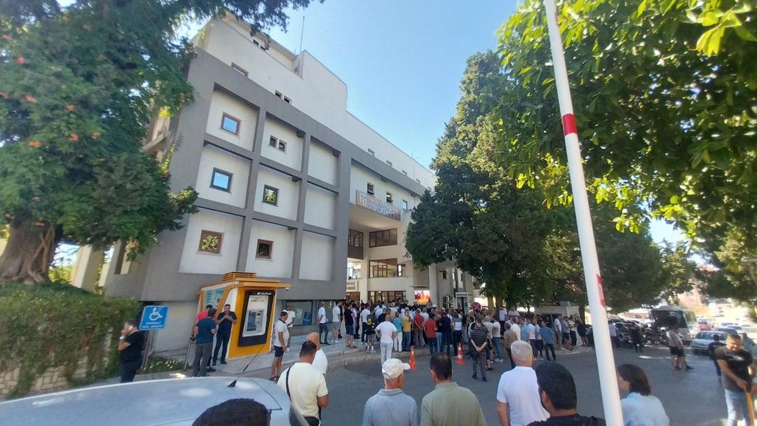 Manavgat Belediyesi’ne operasyon! Belediye Başkanı Niyazi Nefi Kara dahil çok sayıda kişiye gözaltı: Görüntüler ortaya çıktı, "Sen bir yere bir şey konuşma" 1