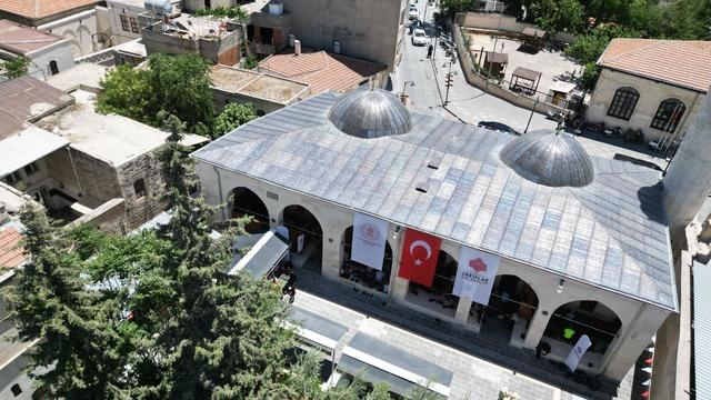 Depremde zarar görmüştü! 3 asırlık Kilis Çalık Camisi restorasyon sonrası ibadete açıldı