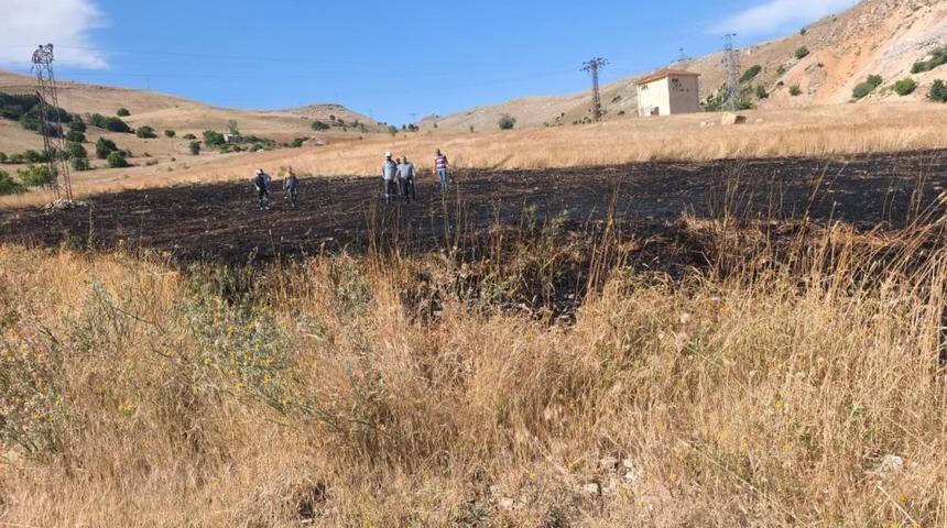 Türkiye orman yangınlarıyla mücadele ediyor... Tunceli’de çıkan arazi yangınına söndürüldü