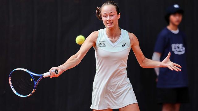  Milli sporcu Zeynep Sönmez Wimbledon'da çiftler kategorisindeki 2. tur maçını kaybederek elendi!