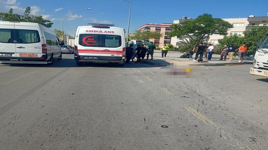 Mersin'de trafik kazası! Motosikletli hayatını kaybetti