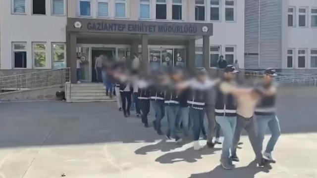 Gaziantep merkezli 6 ilde yapılan joker operasyonunda yakalanan 40 şüpheli tutuklandı