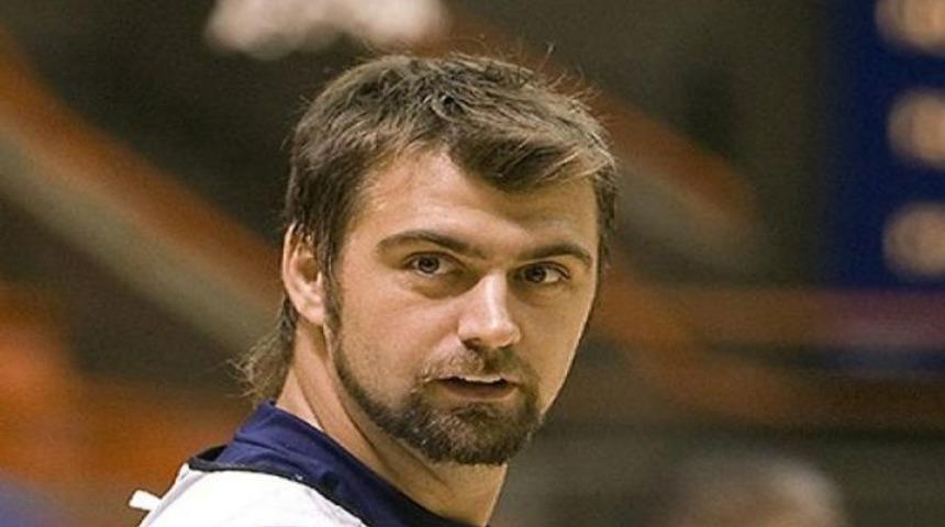 Mehmet Okur d&ouml;n&uuml;yor!