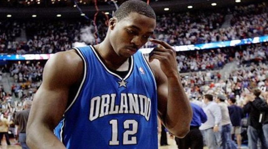 Dwight Howard ayrılıyor!