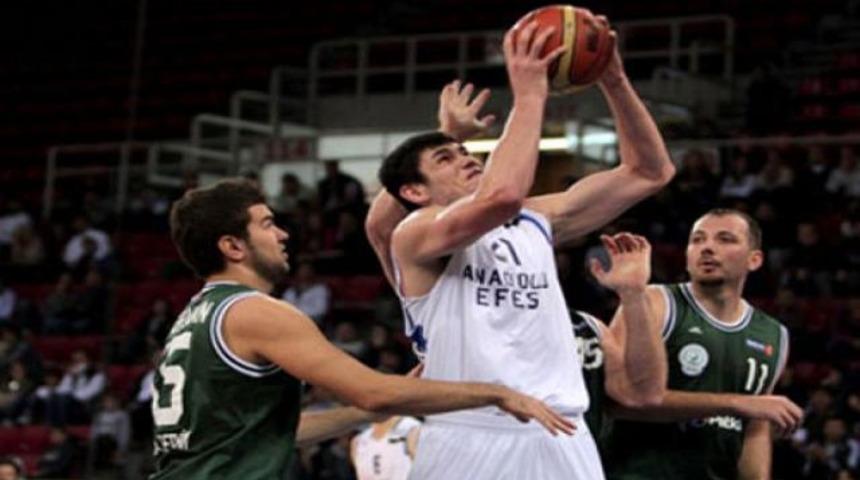 Anadolu Efes affetmedi!