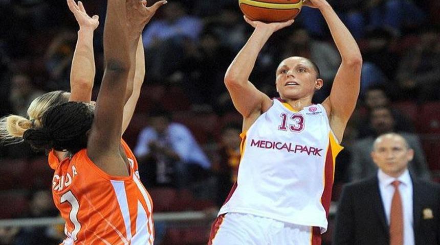 Taurasi'li Cimbom affetmedi!