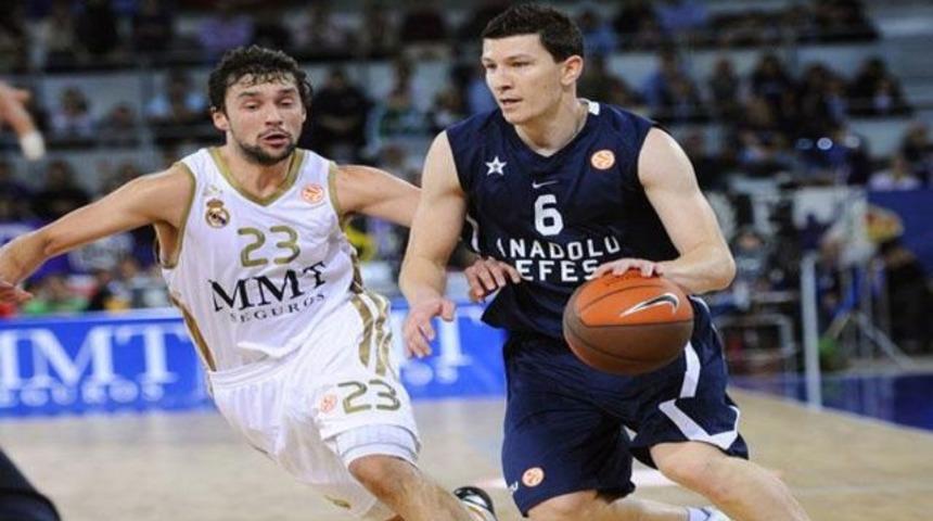 Efes, R.Madrid'e direnemedi!