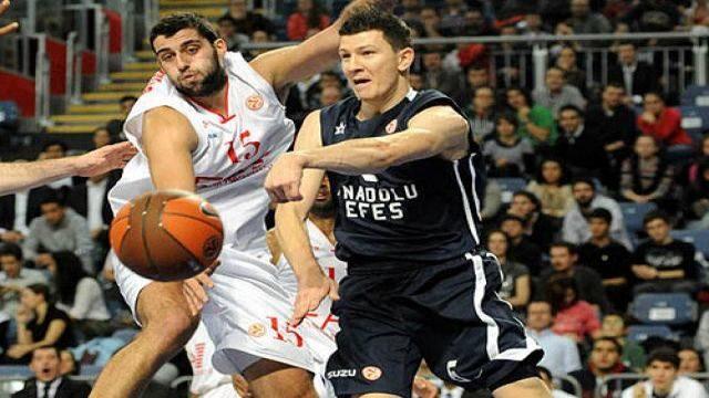 Anadolu Efes Top 16'da!