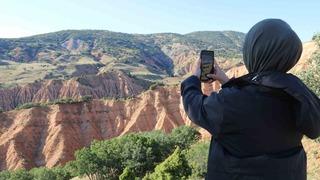 Hem ismi hem de görüntüsüyle dikkat çekiyor, ziyaretçilerine eşsiz manzara sunuyor