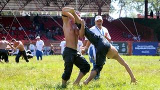 Kırkpınar'da ikinci gün karşılaşmaları başladı