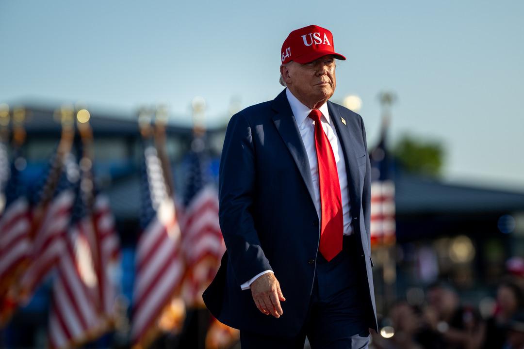 Trump ile Zelenskiy, telefonda görüştü 1