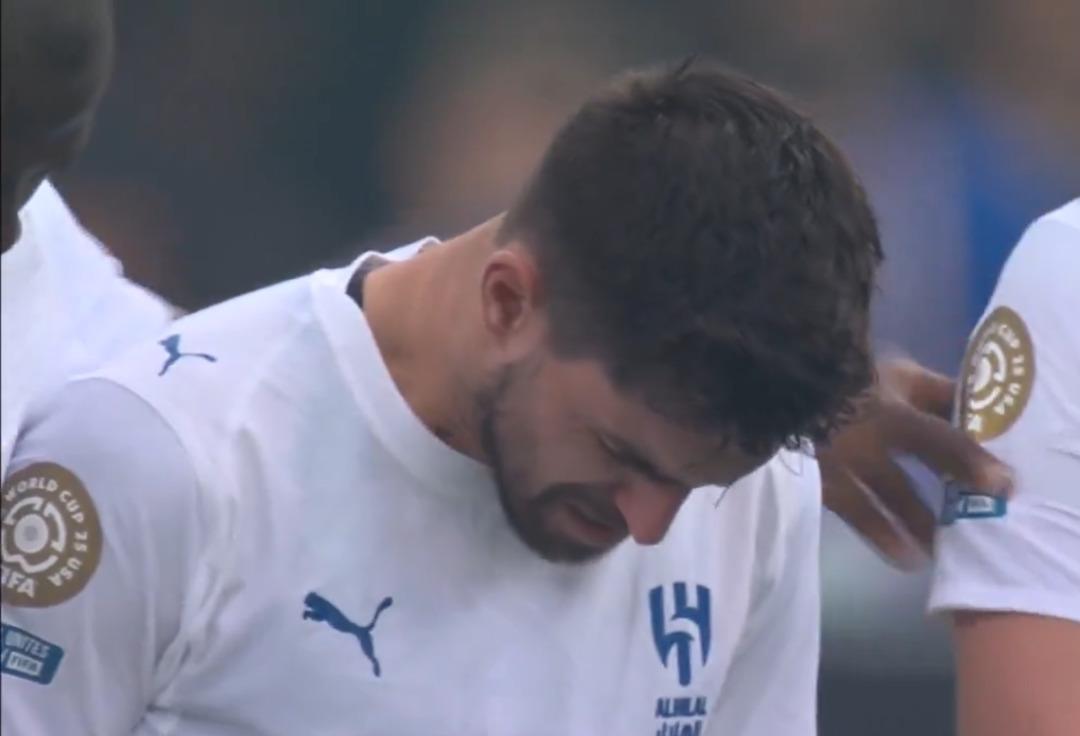 Liverpool un yıldızı Diogo Jota, son yolculuğuna uğurlandı! Yakın arkadaşı tabutunu taşırken gözyaşlarına boğuldu 6