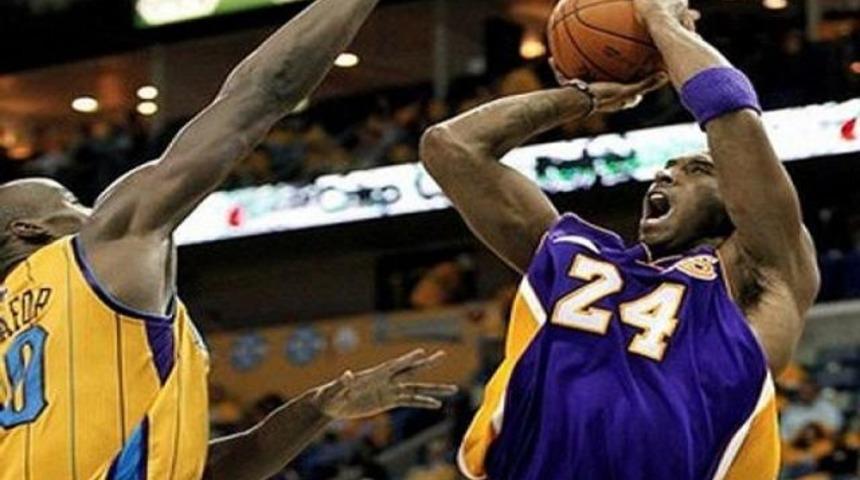 Kobe attı, Lakers coştu!