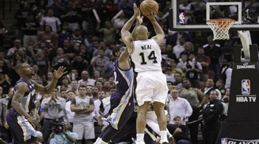 Gary Neal'den hayat &ouml;p&uuml;c&uuml;ğ&uuml;!