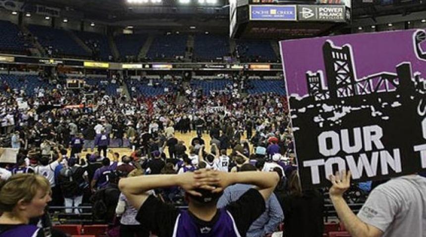 Kings 1 yıl daha Sacramento'da!