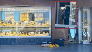 Ümraniye'de hareketli dakikalar: Güpegündüz soygun! Film sahnelerini aratmadı