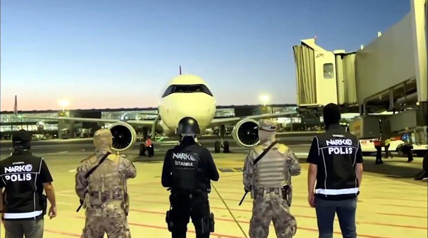 6 il ve Noveç'te suç örgütü operasyonu: 20 gözaltı