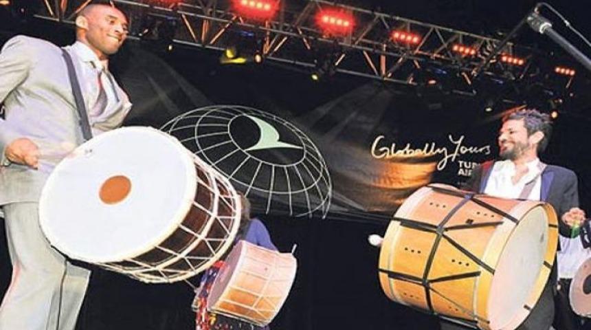 Kobe ve Kenan'dan davul şov! (İZLEYİN)