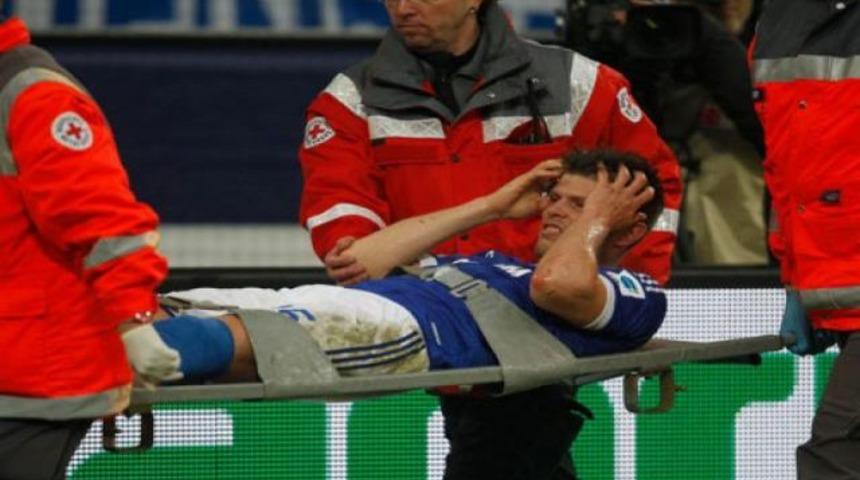 Schalke'nin yıldızı sakatlandı!