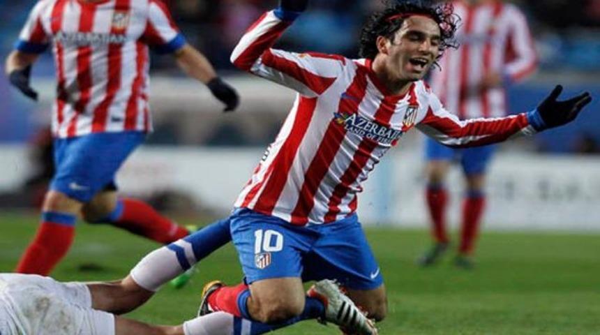 Arda Turan derbide yok!