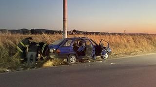 Eskişehir'de aydınlatma direğine çarpan otomobildeki 4 kişi yaralandı