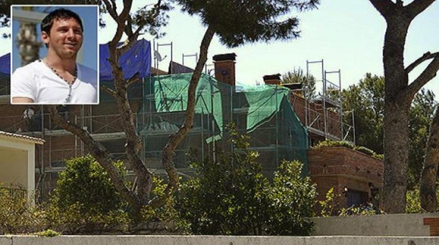 Lionel Messi, 1 milyon EURO'ya komşularından kurtuldu