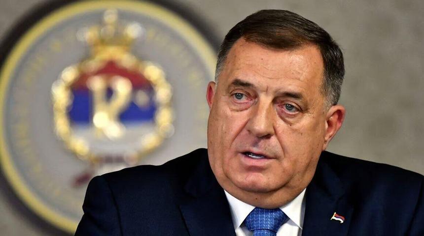Bosnalı Sırp lider Dodik aleyhindeki tutuklama emri kaldırıldı