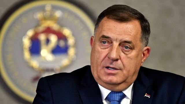 Bosnalı Sırp lider Dodik aleyhindeki tutuklama emri kaldırıldı