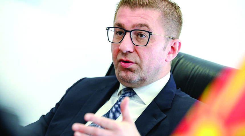 Azalan doğum oranları o ülkeyi de vurdu! Başbakan açıkladı: "Bekarlık vergisi geliyor" 