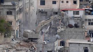 İsrail ordusu, yargı kararına rağmen Tulkerim Mülteci Kampı'nda Filistinlilerin evlerini yıkıyor