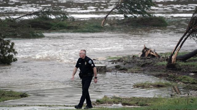 ABD kabusu yaşıyor: Sel felaketinde ölü sayısı 50'ye yükseldi! 27 çocuk hala kayıp