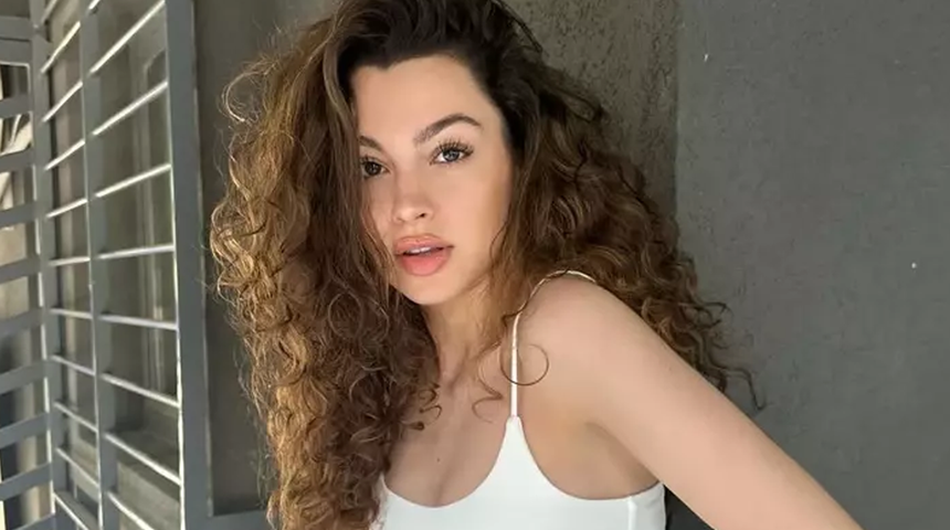 Bir Gece Masalı'nın Canfeza'sı Su Burcu Yazgı Coşkun 'cesur' diyerek paylaştı