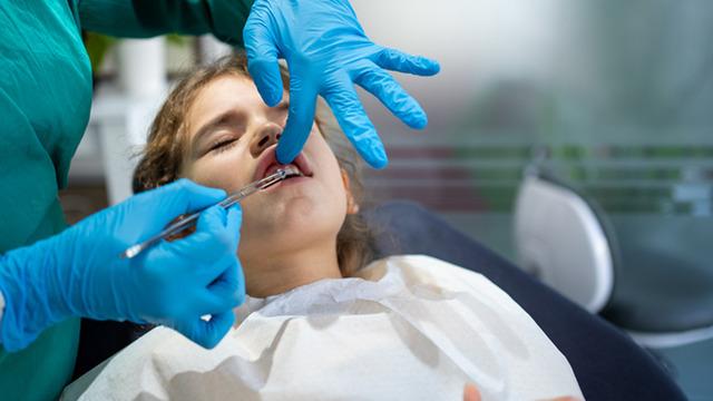 Bu hormon eksikliği tüm gelişimi durdurabilir! Çocuklarınızın dişleri neden çıkmıyor? Nefes almakta güçlük, tat kaybı, diş eti şişmelerine yol açıyor...