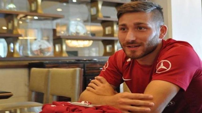 "Milli futbolcu trafik kazası ge&ccedil;irdi" iddiası