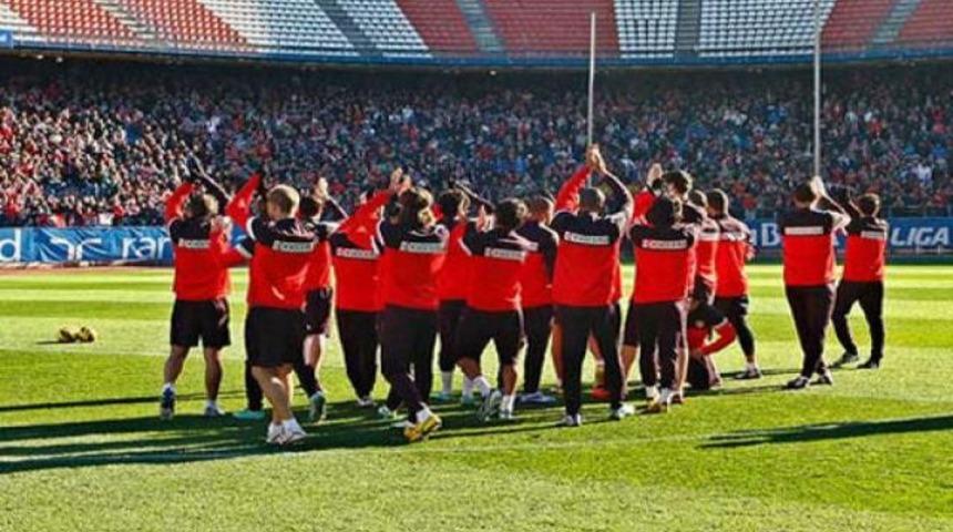 Atletico Madrid taraftarı &ccedil;ıldırdı!