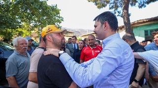 Bakan Kurum, orman yangınında zarar gören köyleri ziyaret etti: Yeni köyümüzü birlikte inşa edeceğiz
