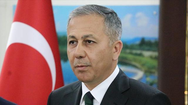Bakan Yerlikaya: 'İzmir'de 228 konut ağır hasarlı'