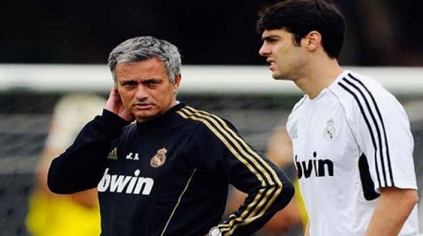 Mourinho'dan G.Saray'a Kaka a&ccedil;ıklaması!