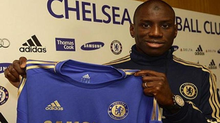 Demba Ba resmen Chelsea'de