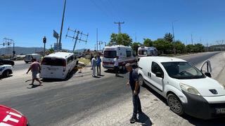 Fethiye'de minibüs ve hafif ticari araç çarpıştı: 12 yaralı