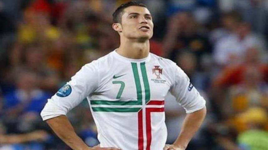 Ronaldo'ya Messi s&uuml;rprizi!