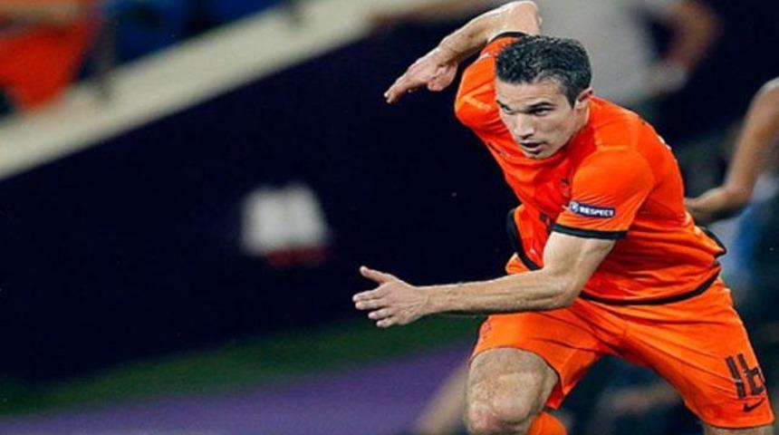 Van Persie i&ccedil;in anlaşma sağlandı!