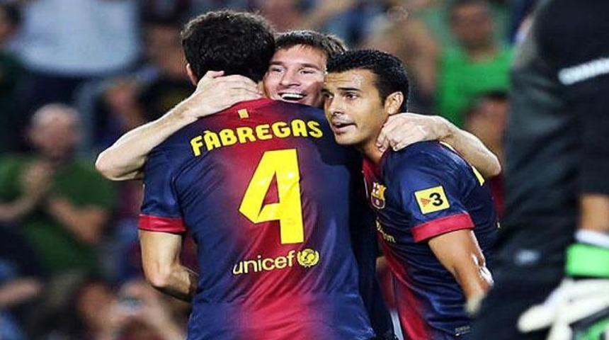 Messi şov kaldığı yerden.. (Video)