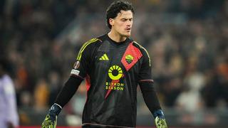 Galatasaray'da Fernando Muslera'nın yerine gelecek isim belli oldu! İtalyan basınının iddiasına göre Mile Svilar için teklif bile yapıldı...