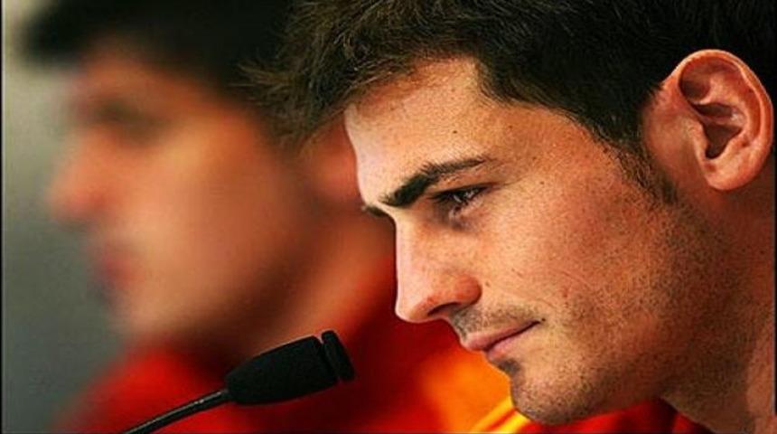 Casillas isyan etti..!