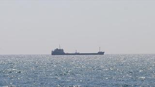 Kızıldeniz'de dehşet anları! Yunan yük gemisi silahlı saldırıya uğradı