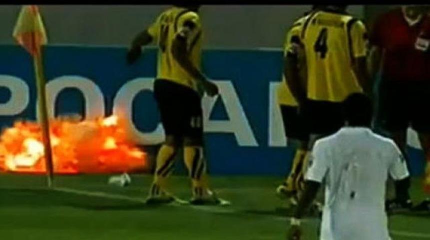 Ma&ccedil;ta sahaya bomba attılar..! (Video)