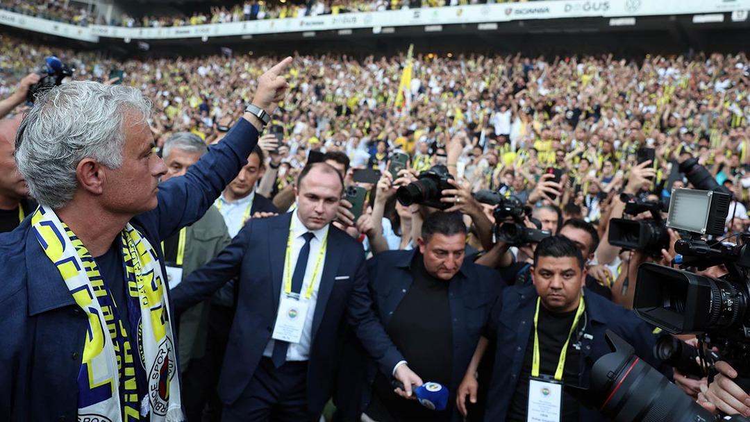 Fenerbahçe Jhon Duran dan sonra bir bomba daha patlatıyor! Manchester United ın golcüsü Marcus Rasford için çılgın iddia... 1