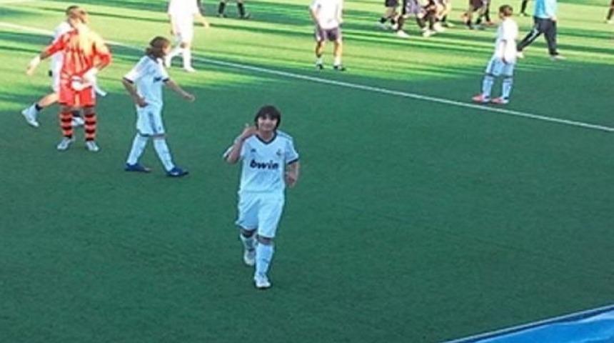 D&uuml;nya devinde bir T&uuml;rk daha