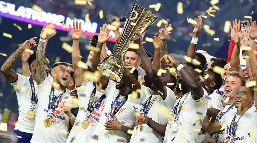 CONCACAF Altın Kupa'yı Meksika kazandı! 10.kez kupayı müzesine götürdü...